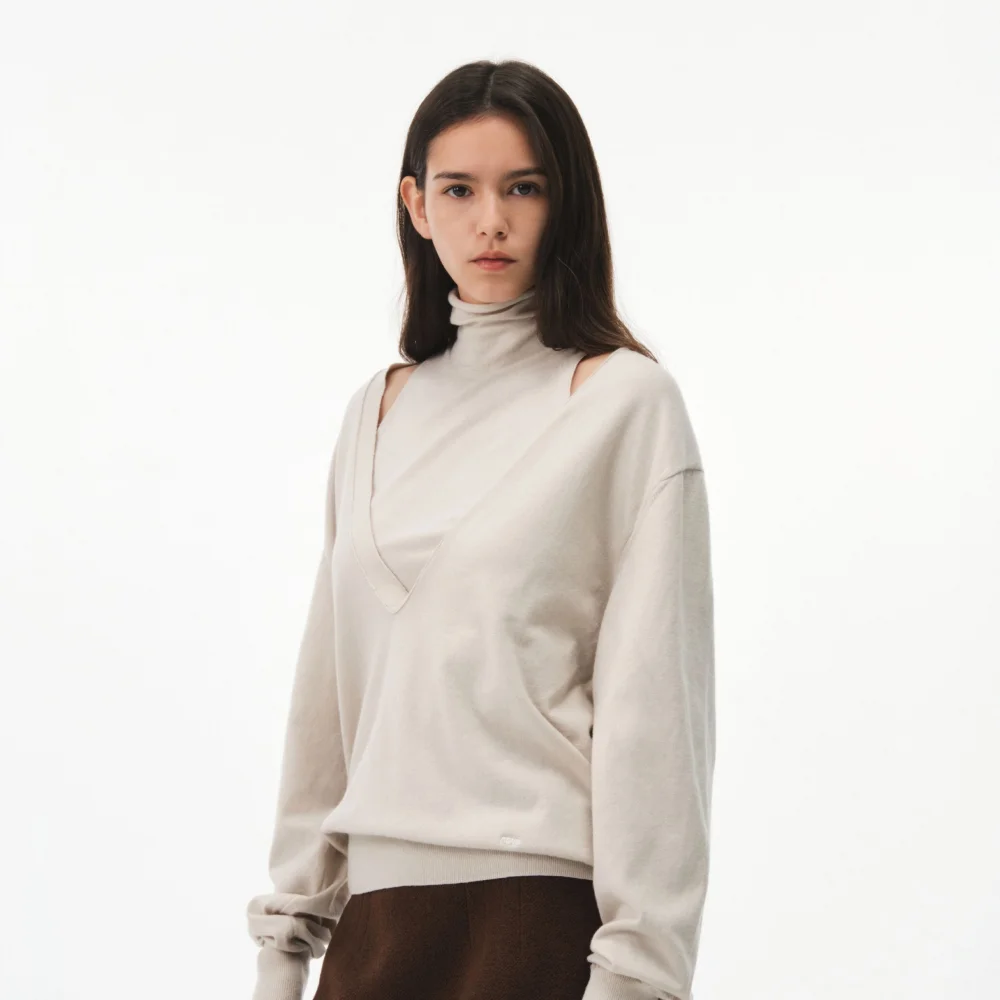 RIEL V-NECK KNIT (IVORY)