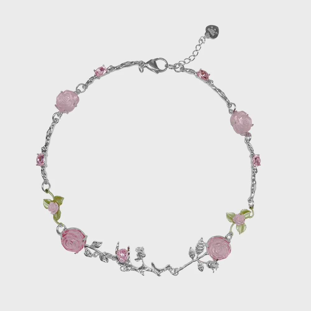 Rose garden necklace