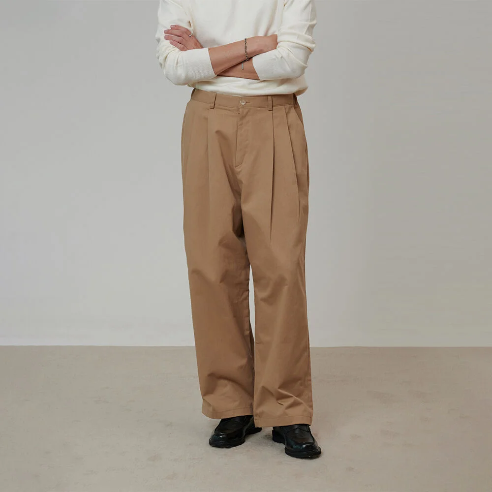 (MEN) 經典 純棉 雙褶 卡其褲 米色