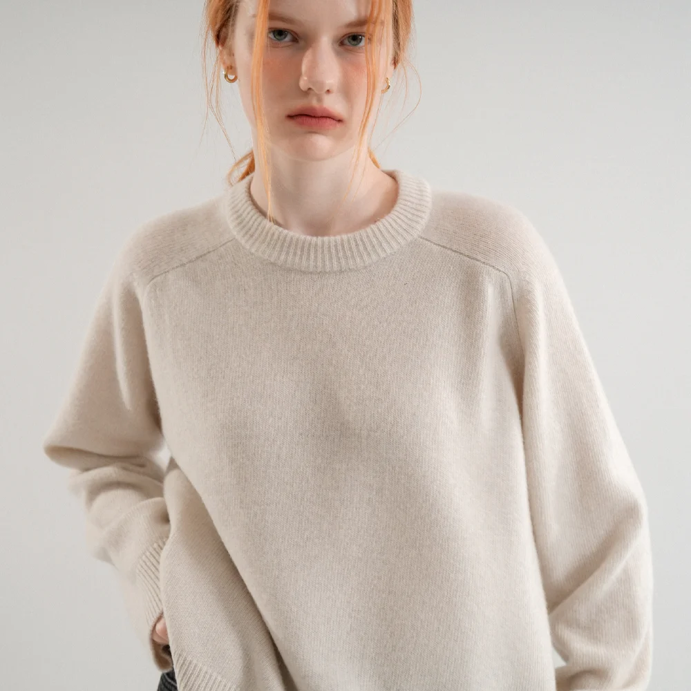 Merino Wool 100% Basic Loosefit Round Knit (Salted cream)