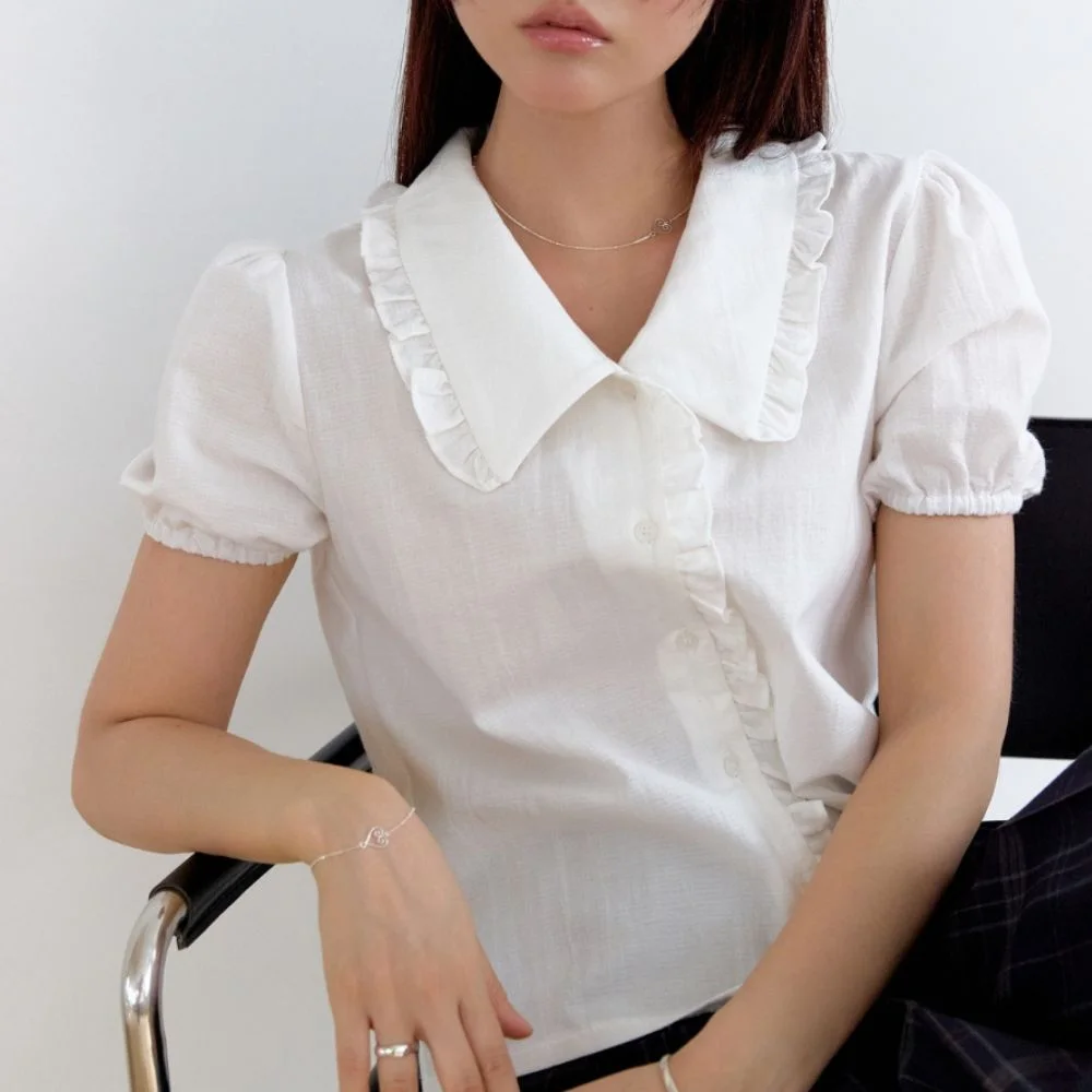 Frill puff blouse