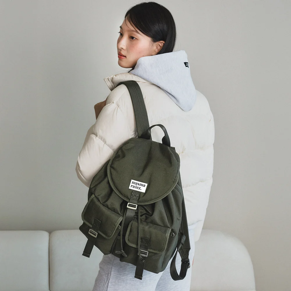 Glossy belted flap backpack_Khaki