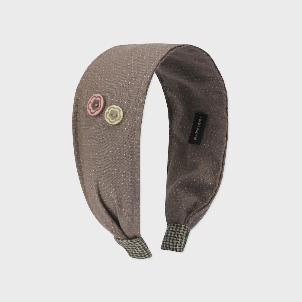 button hair band brown