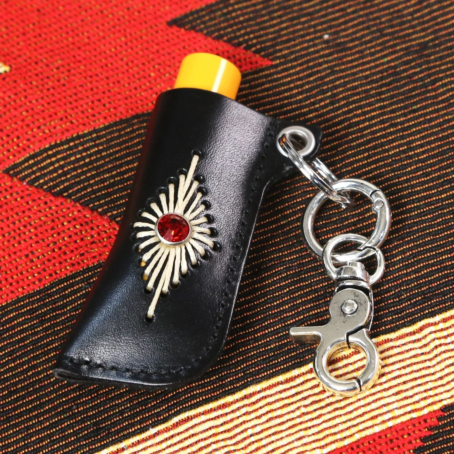 鉚釘 & 蠟 縫線 皮革 潤唇膏 Lighter 保護殼 鑰匙扣 黑色