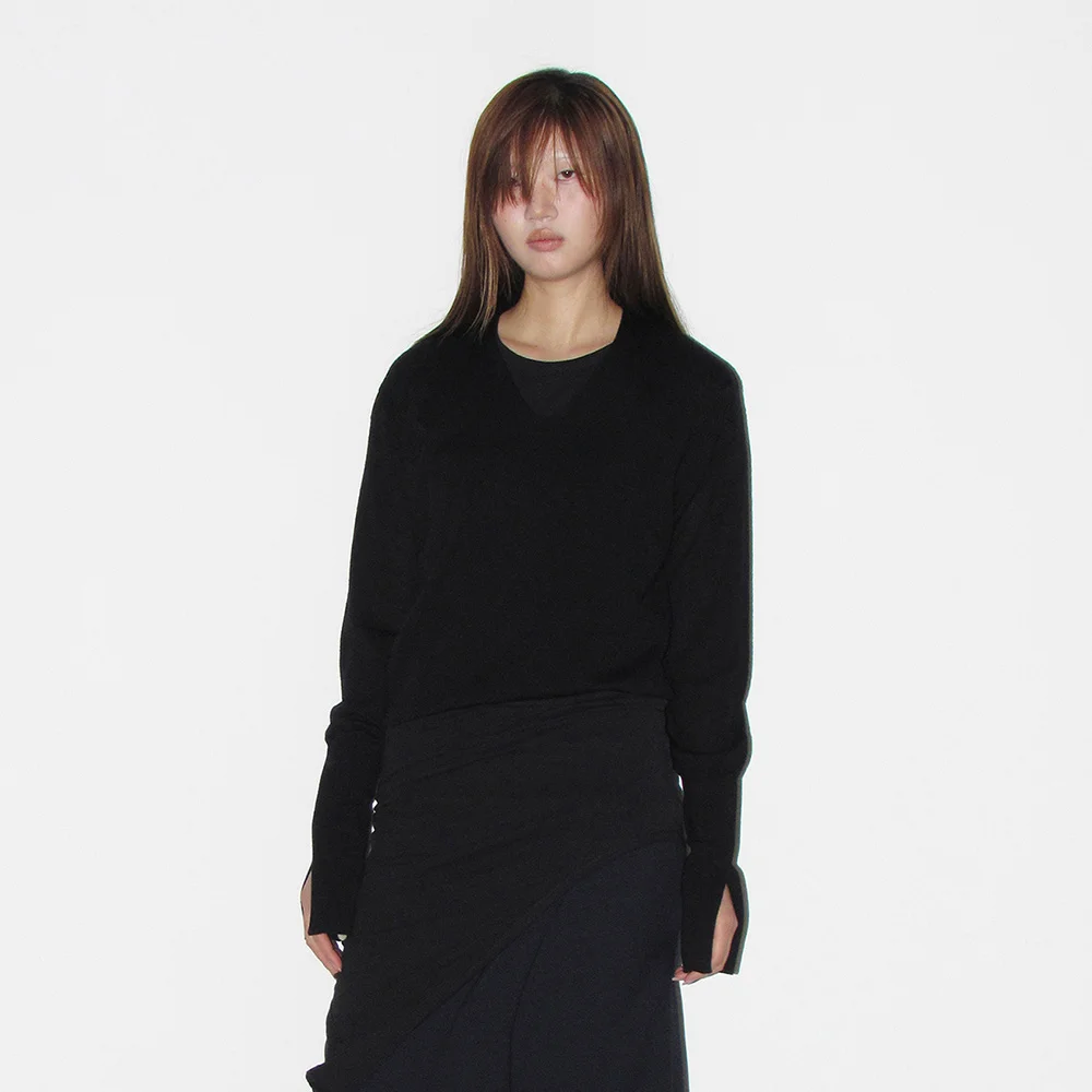 WOMENS SLEEVE CLOSURE V-NECK WOOL KNIT BLACK