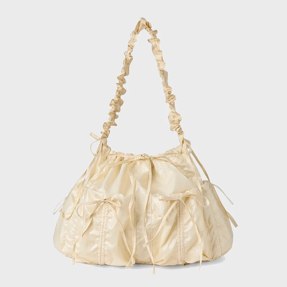 DEINET COATING SHIRRING BAG IN CREAM