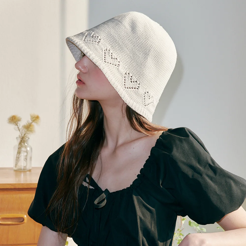 Heart Hole Bucket Hat_2 Colors