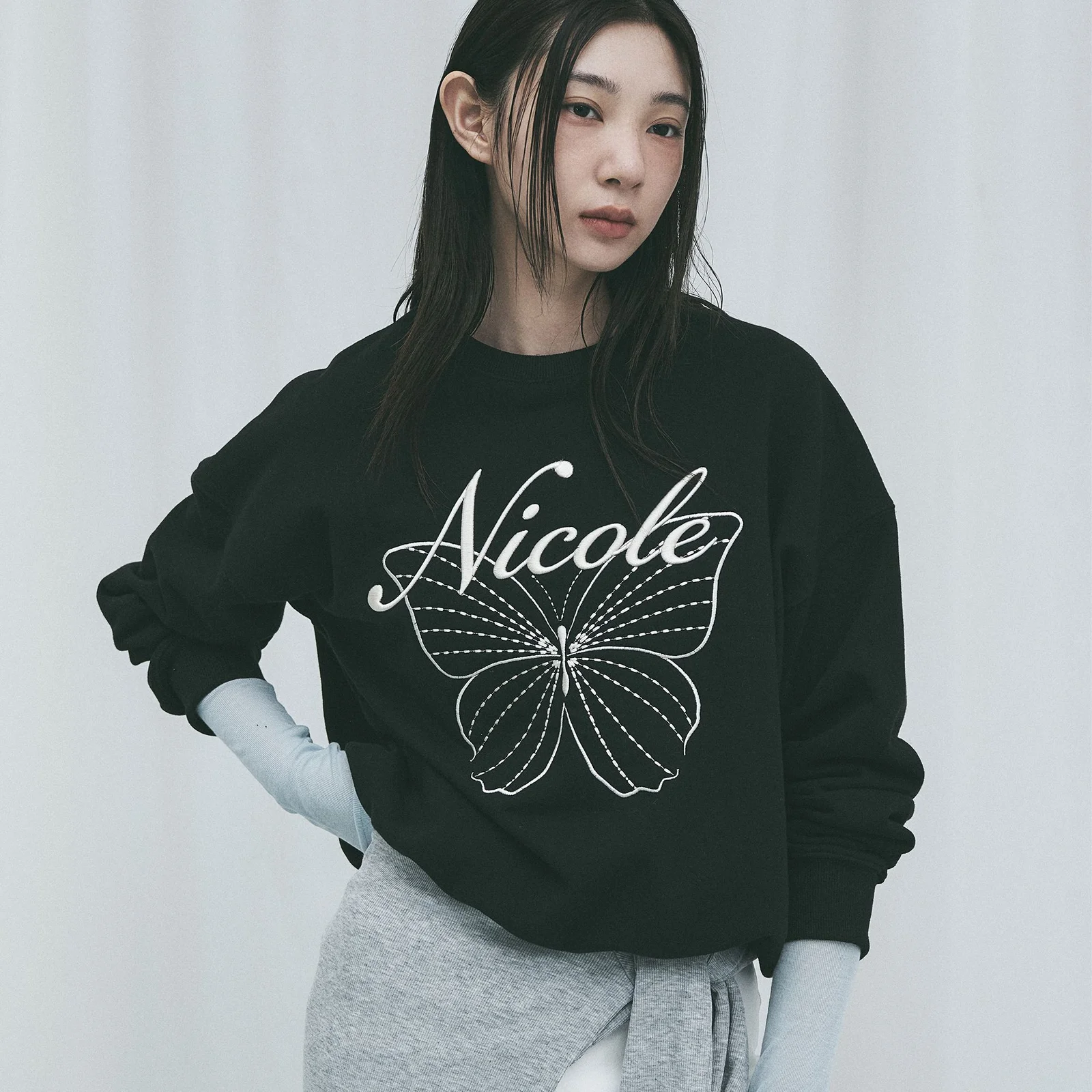 NICOLE BUTTERFLY SWEATSHIRT_BLACK CREAM