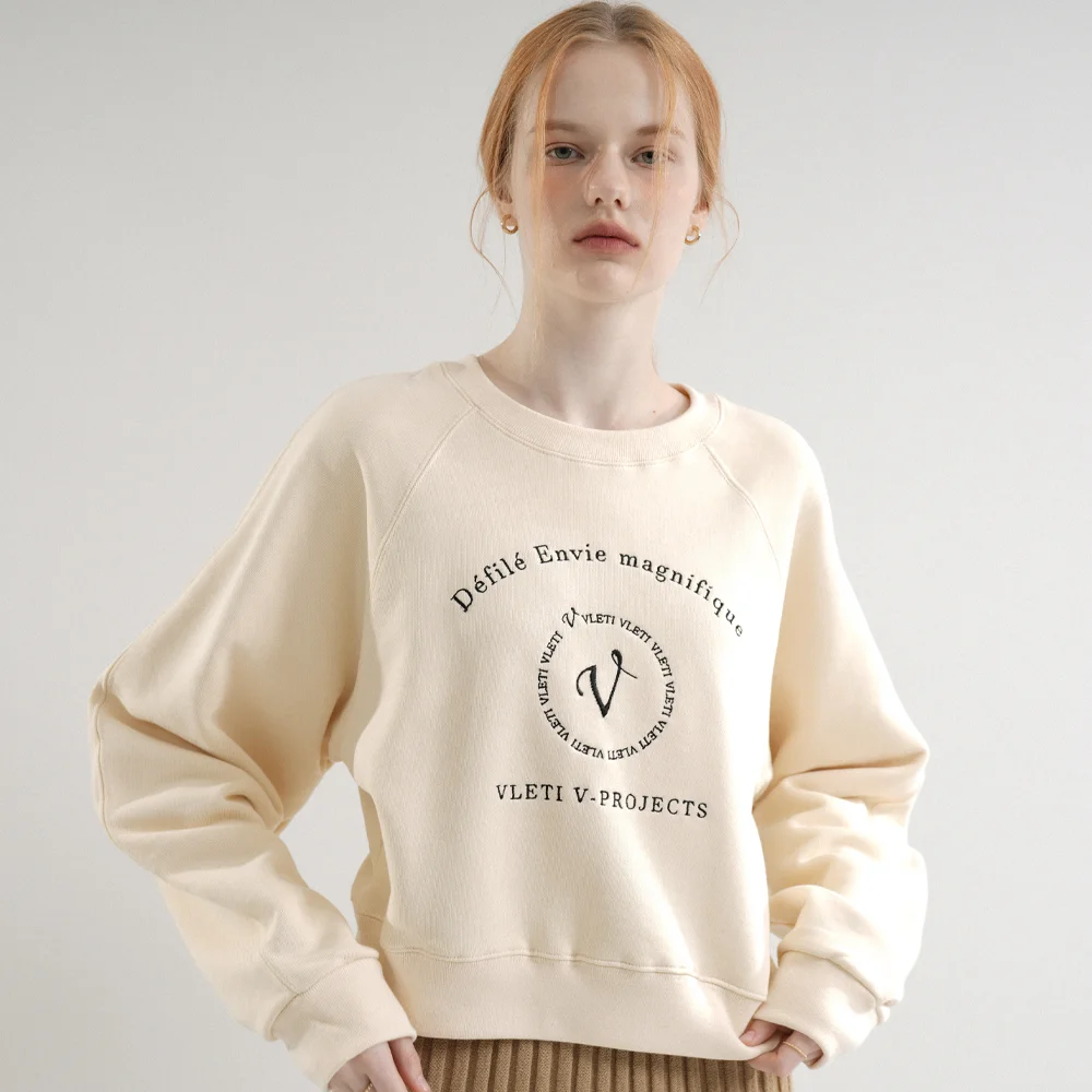 Main Logo Needlework Raglan Sweatshirt (Light beige)