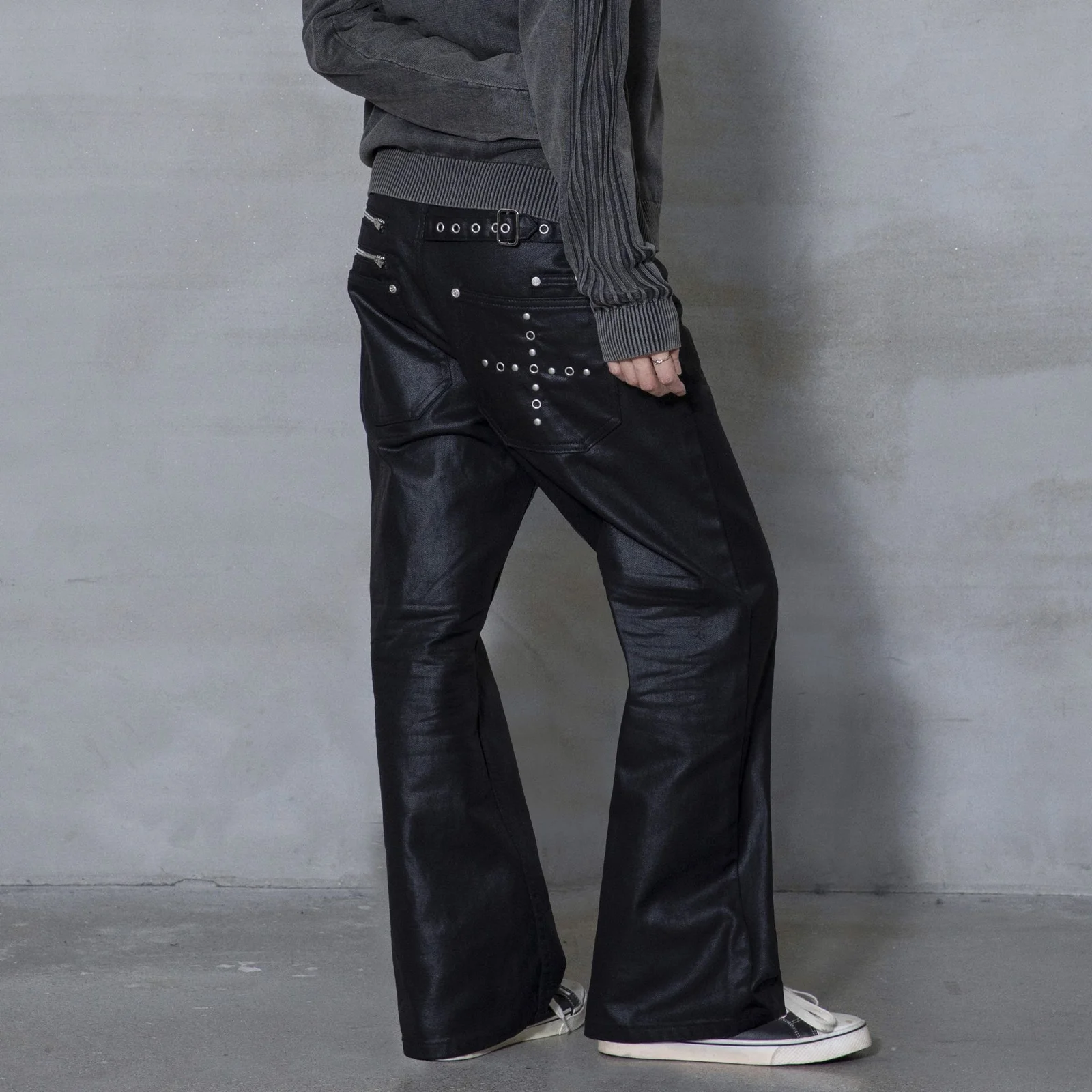 XP345 孔眼 束帶 Sagging 喇叭 塗層 純棉 褲子 (BLACK)