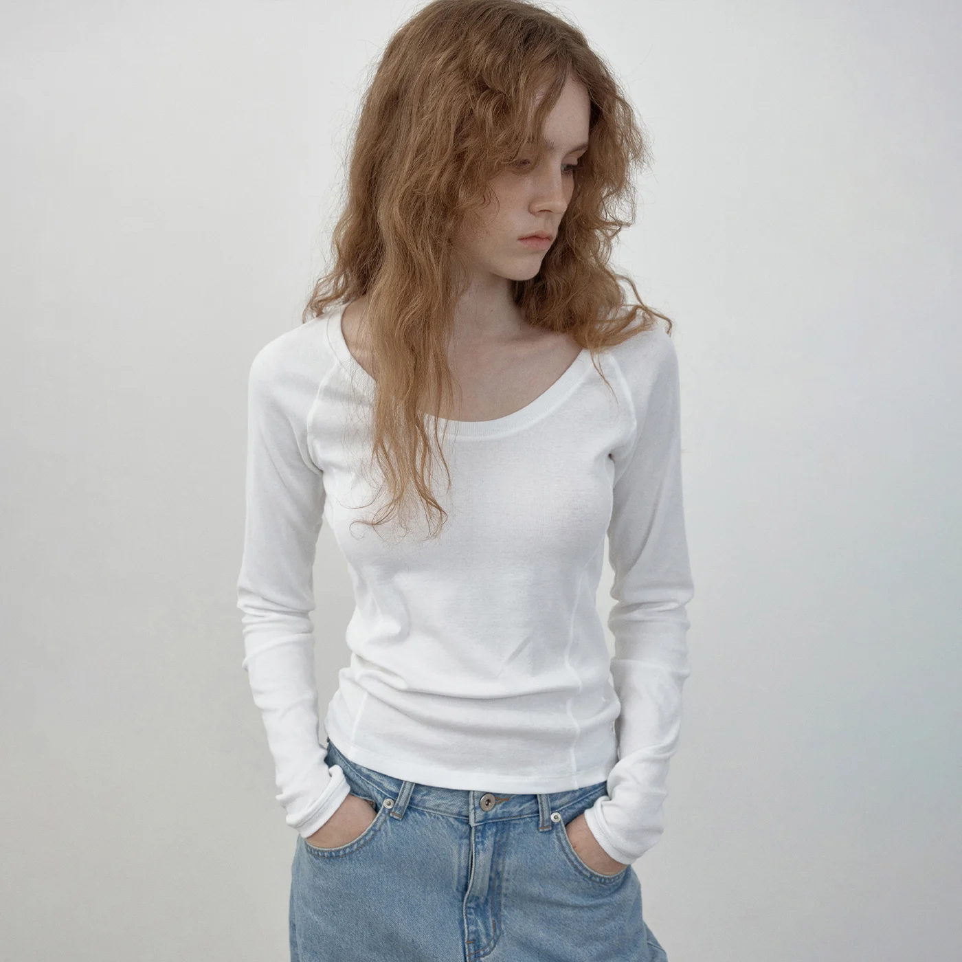 Kate raglan u neck t-shirt (ivory)