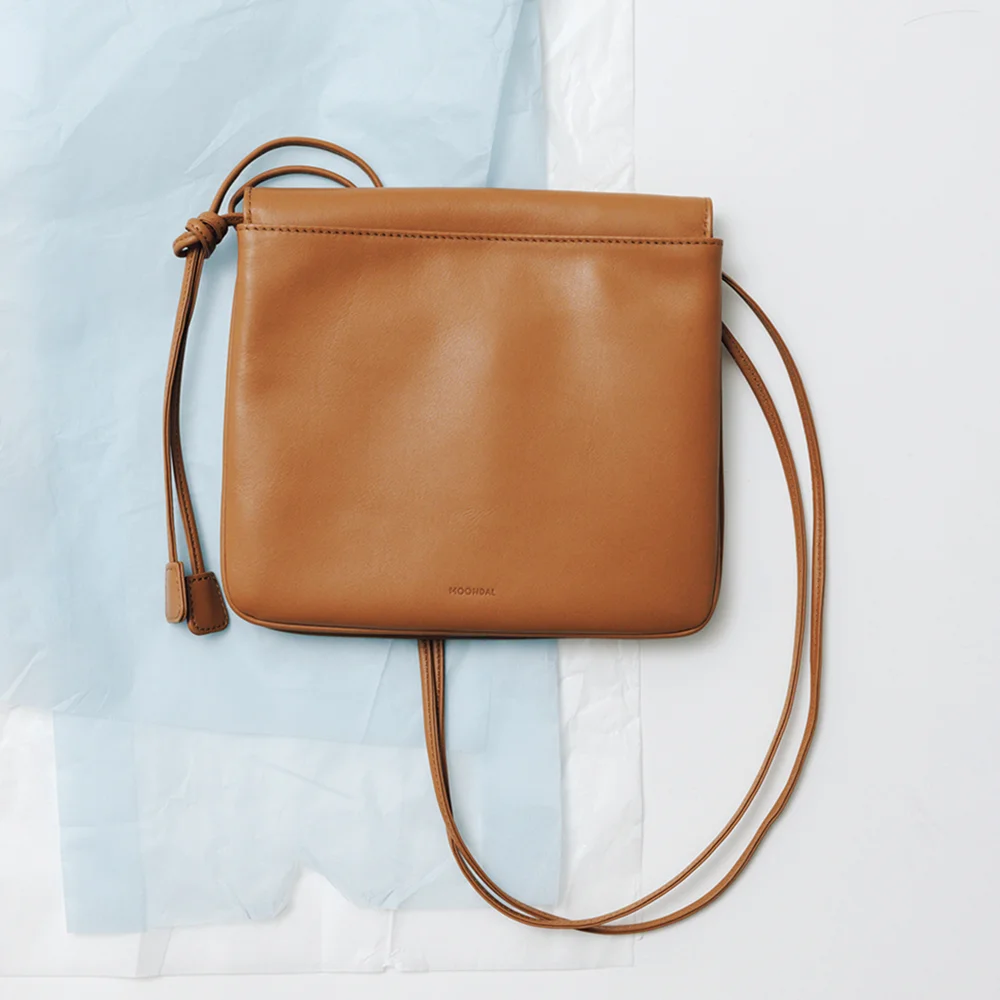 Libro Belt Bag in Camel