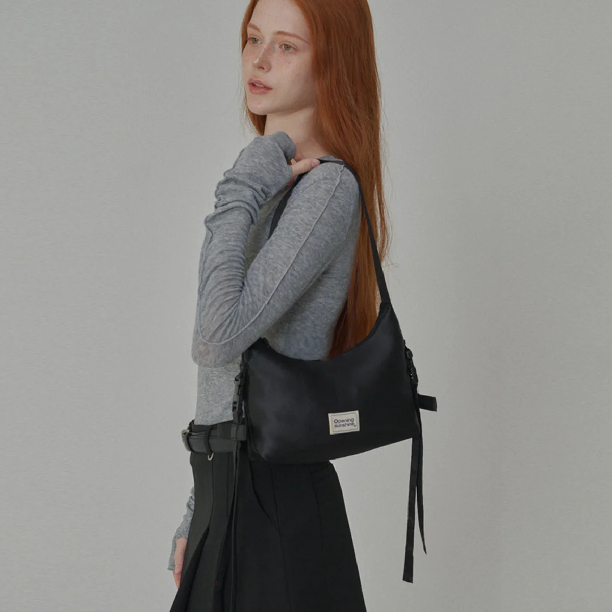 Side Detailed Ribbon Hobo Bag_Black