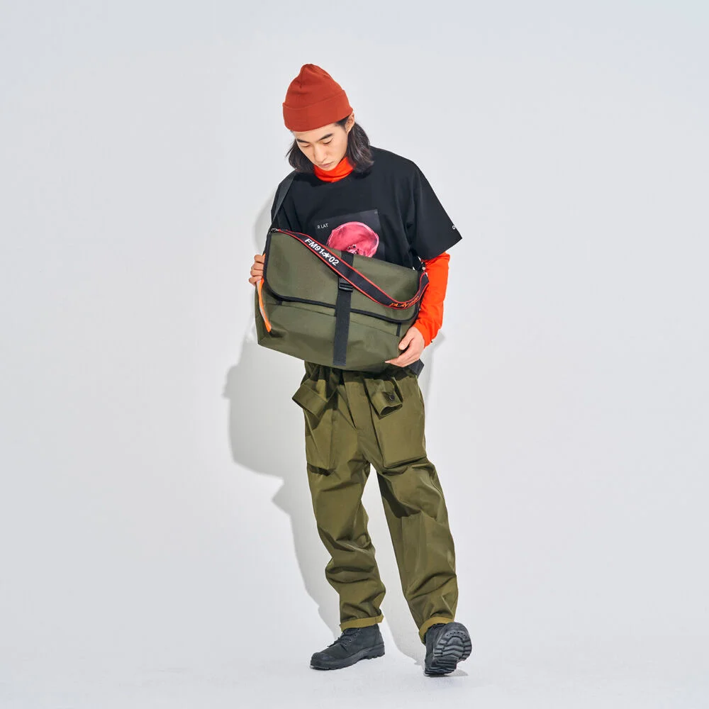xPLAY Messanger Bag khaki