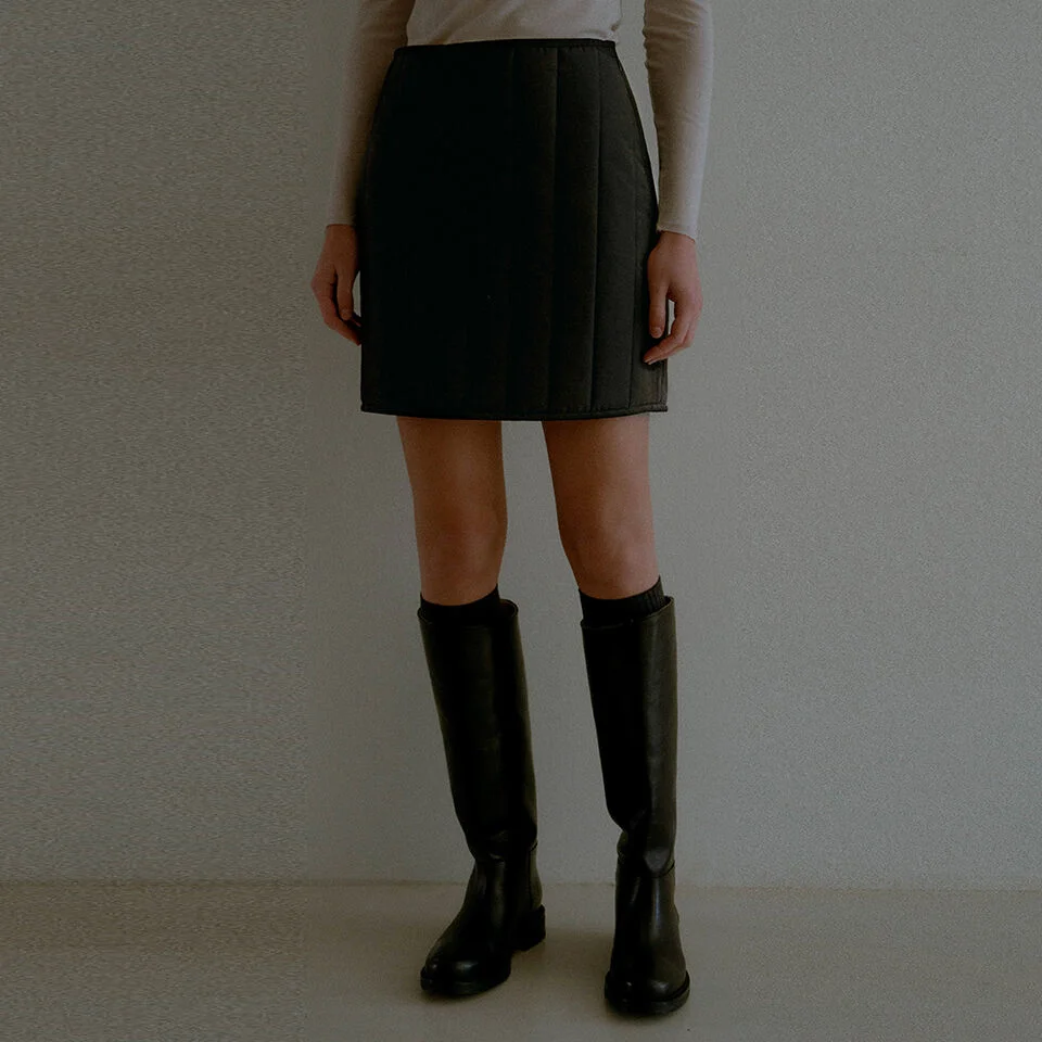 quilting mini skirt (black)
