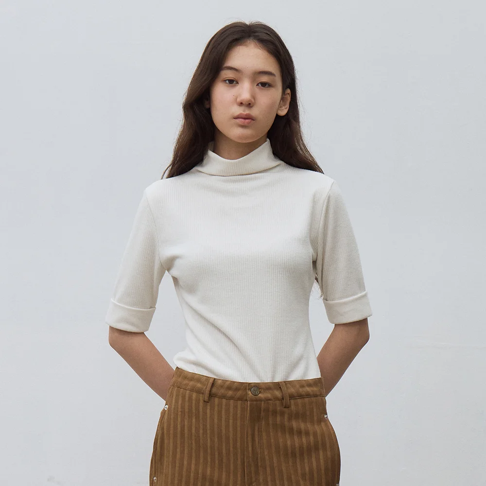 RIVER MOCK NECK T-SHIRT (IVORY)
