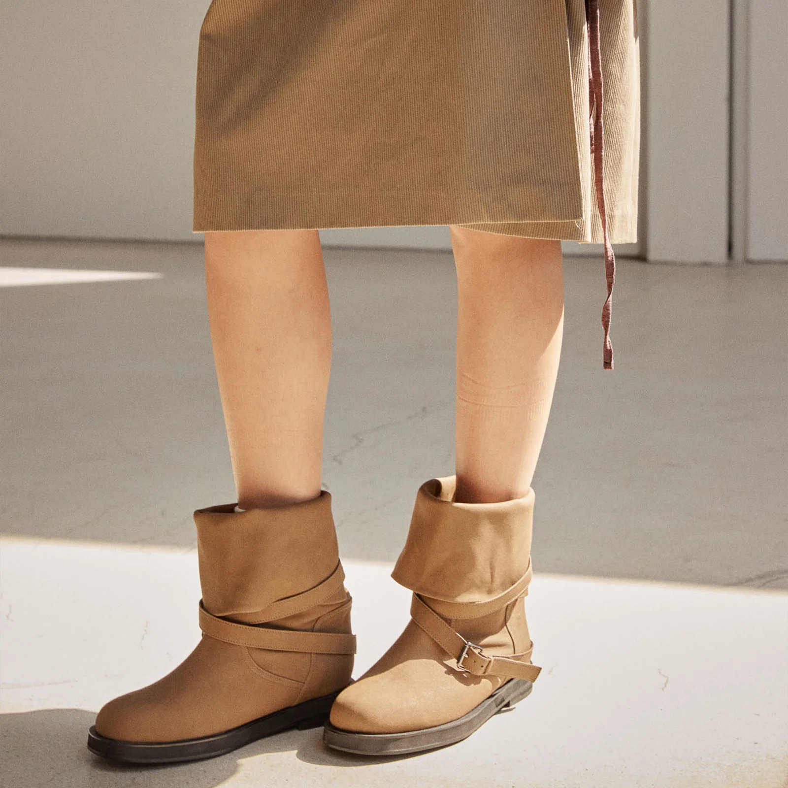 CROSS BELT BOOTS