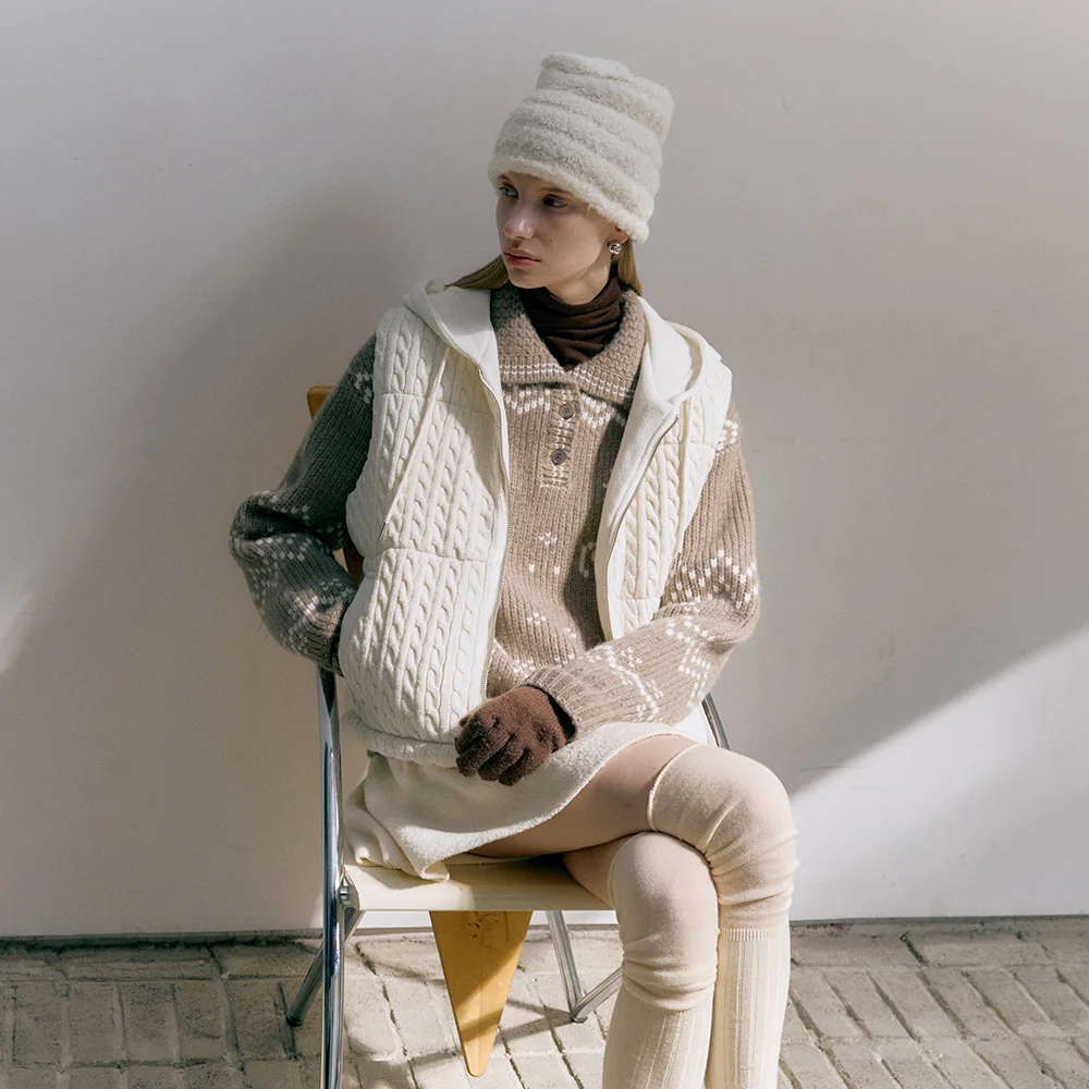 KNIT PADDING VEST (sand ivory)