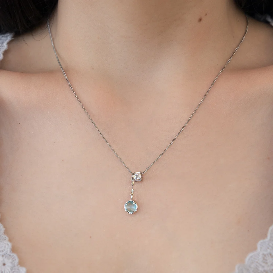 Clear aqua drop point necklace