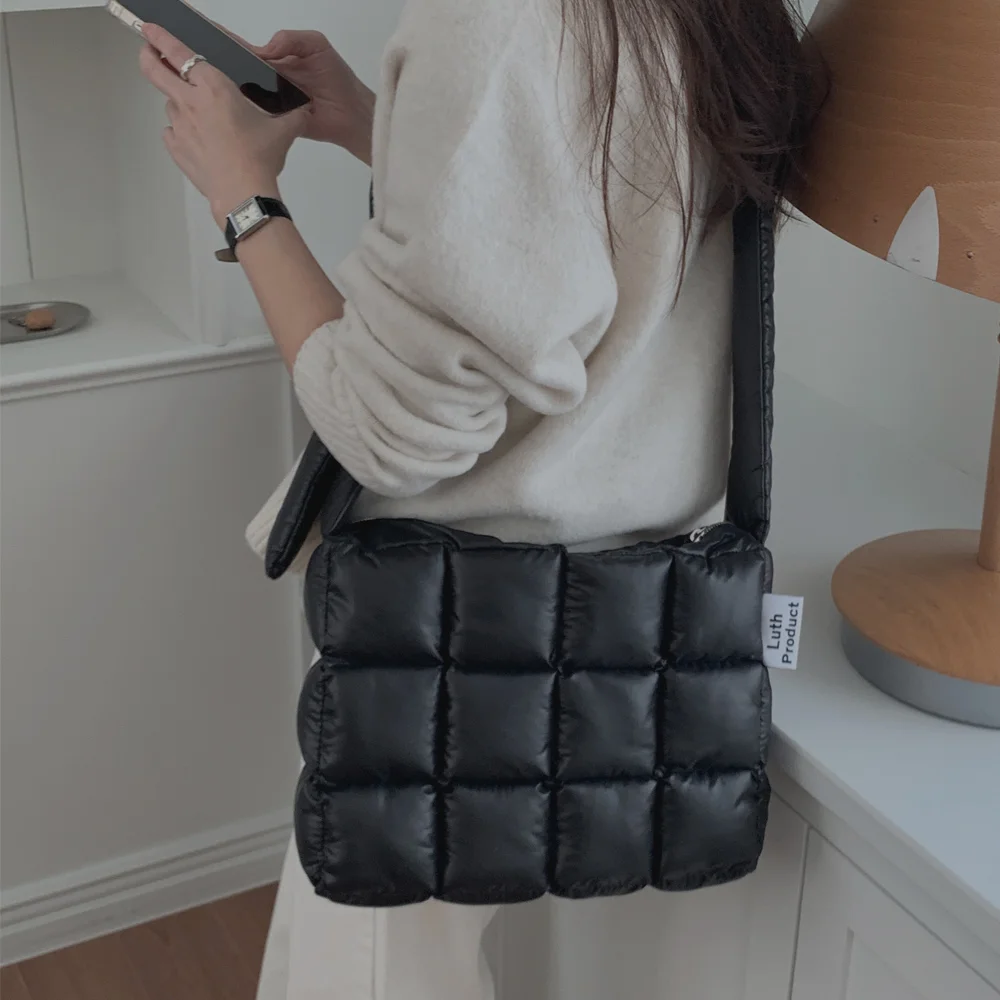 (8次入貨) Chocolate Glazed Puffer Bag(光面) _ BLACK L
