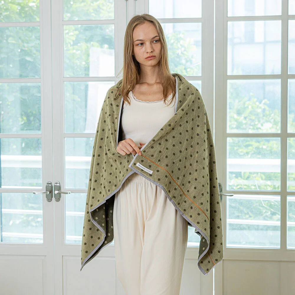 MJ_Polka dot two-color towel_2color