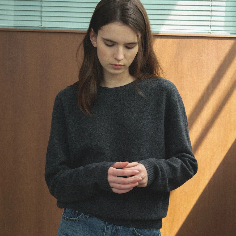 CASHMERE BLENDED ROUND WOOL KNIT _Charcoal
