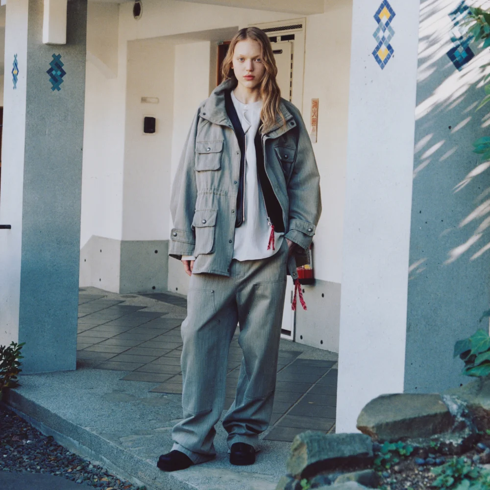 UNISEX, Oversized Bold Stud Detail Field Jacket / BEIGE
