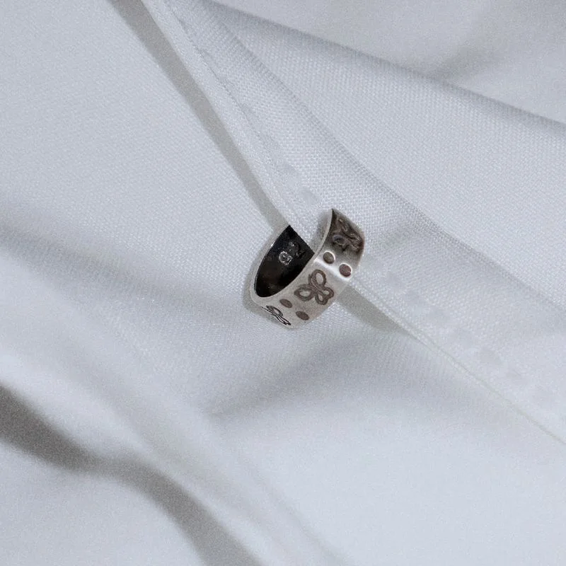 Butterfly engraved ear cuff / Uhwa 蝴蝶 刻印 耳袖