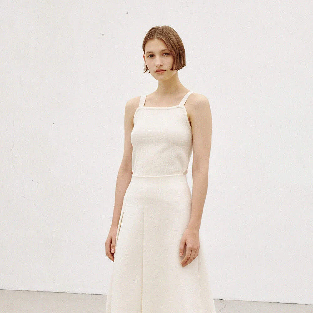 Nuee Sleeveless Knit (Ivory)