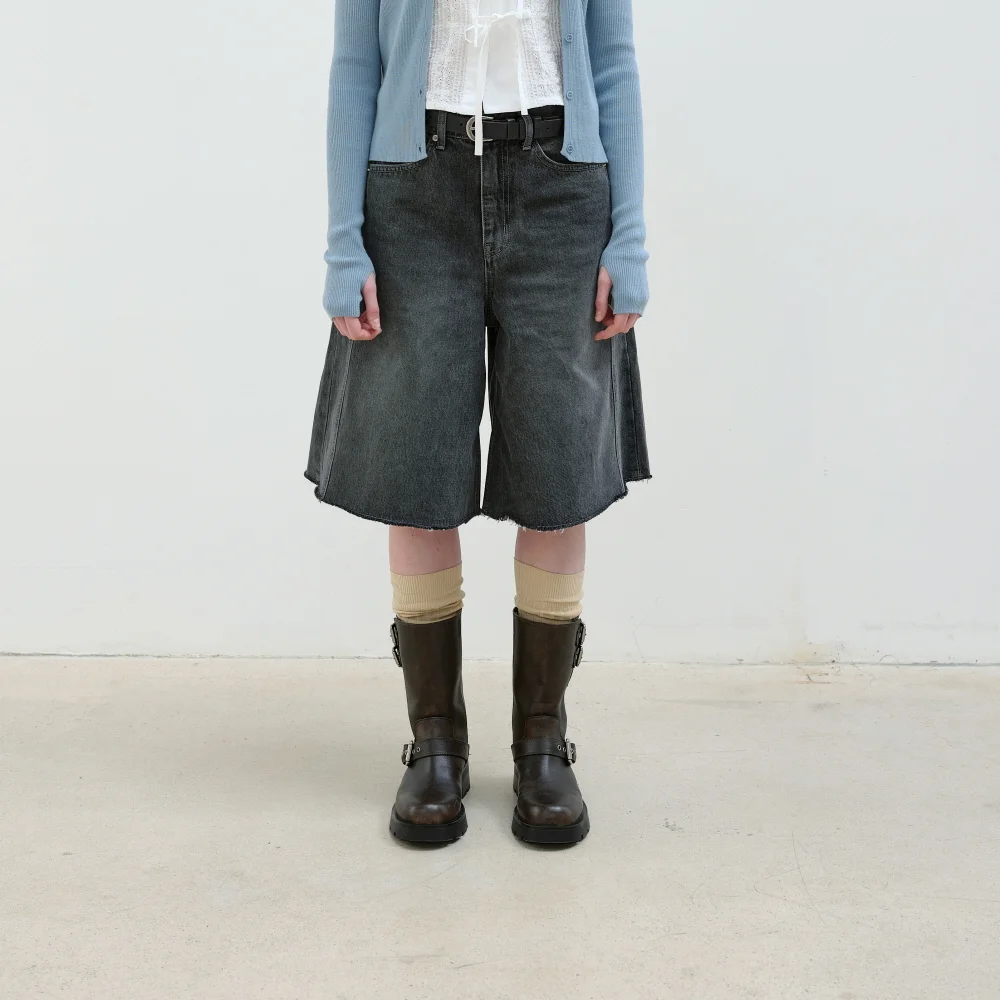 PANEL DENIM BERMUDA PANTS - GRAY