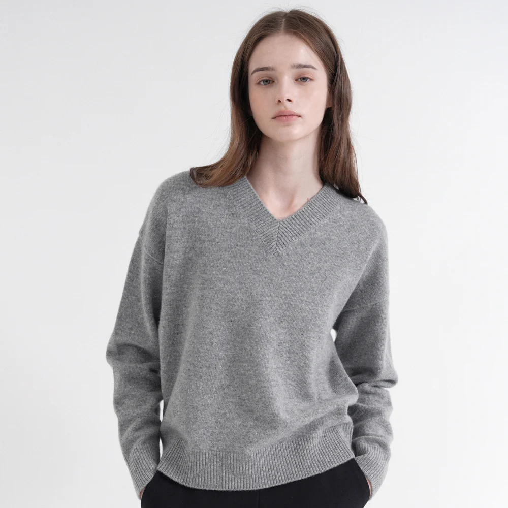 Merino Wool 100% V-neck Knit (gray)