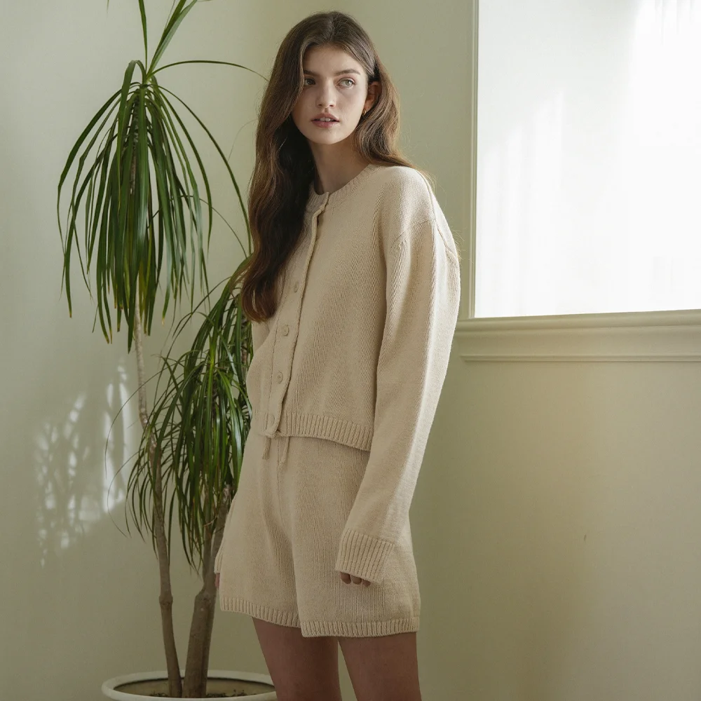 Round Cardigan & Half Pant Knit Set Up (Creambeige)