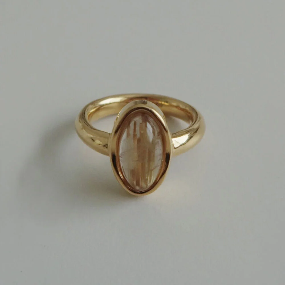 GOLD QUARTZ ELLIPSE RING