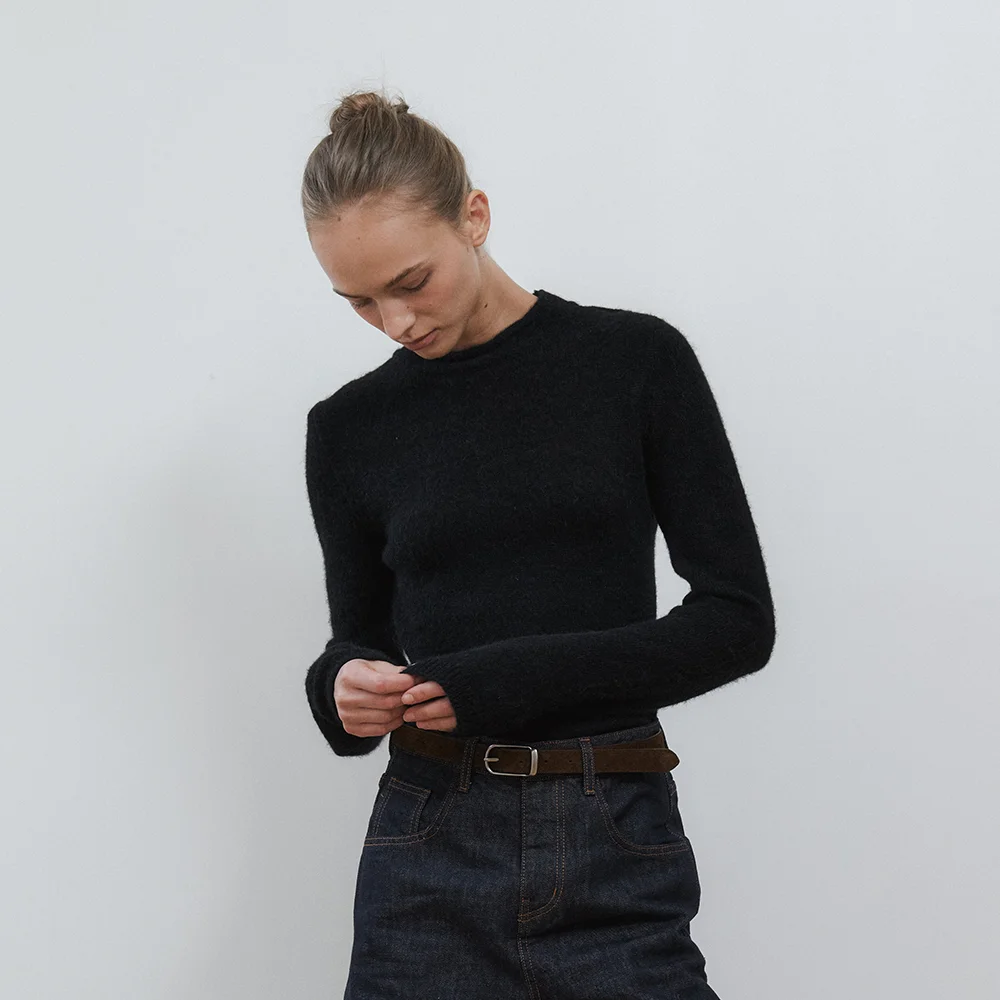 Manon Back Slit Knit (Black)