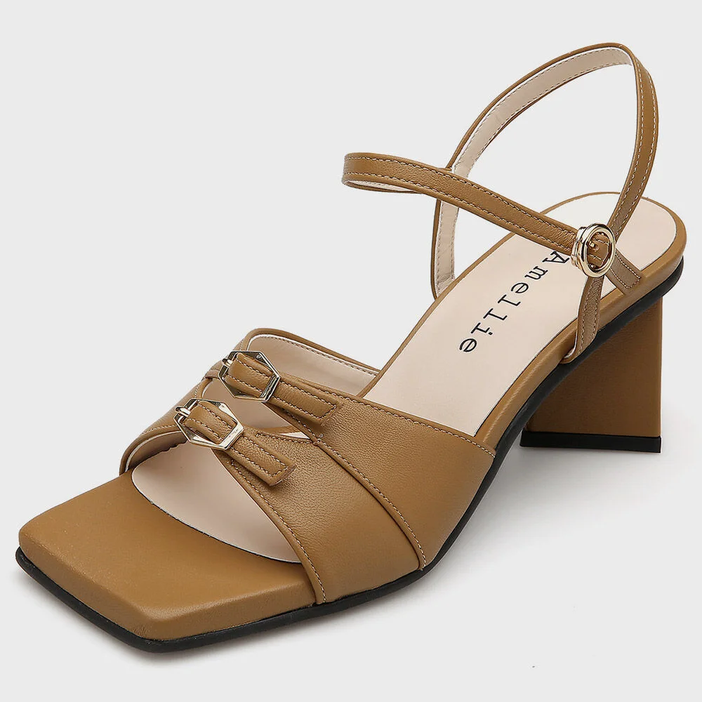 Fanny AM211182