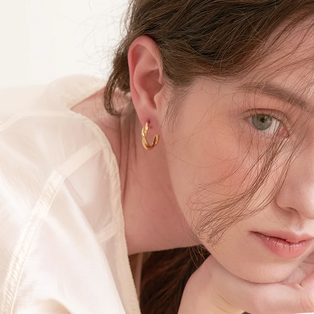 twist line one touch ring earrings (E048_gold)