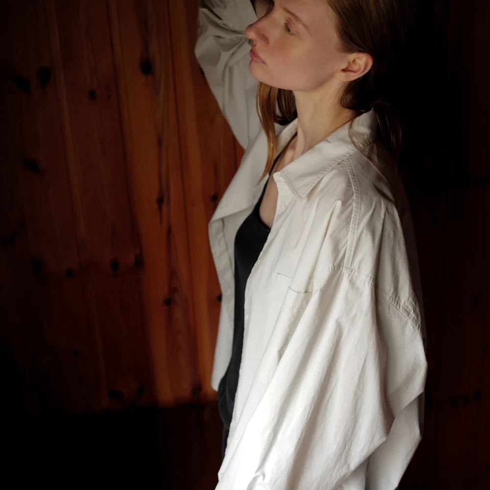 Claude Oversized Basic Shirt (White / Blue / Light Gray)