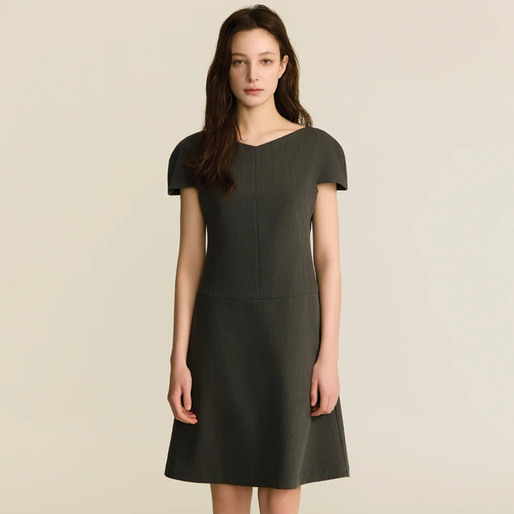 minimal v-neck one piece_charcoal