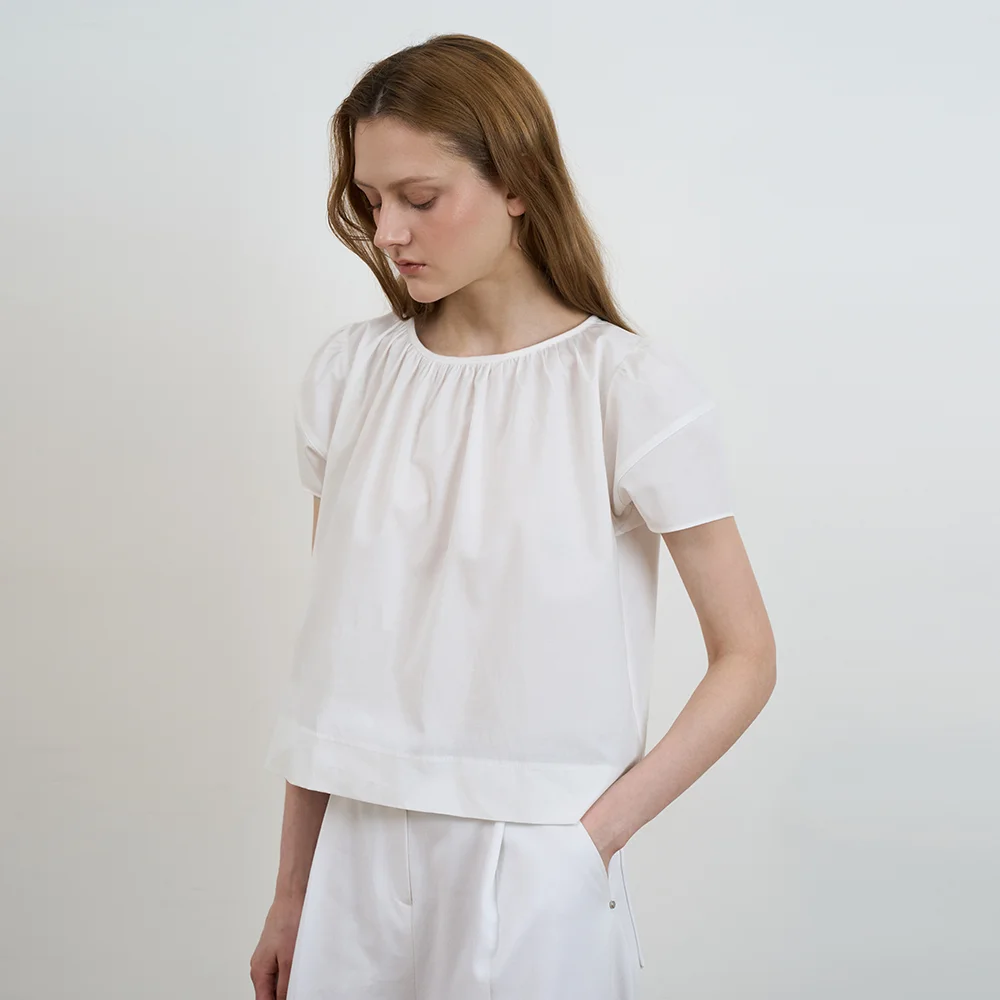 Volume Shirring Blouse