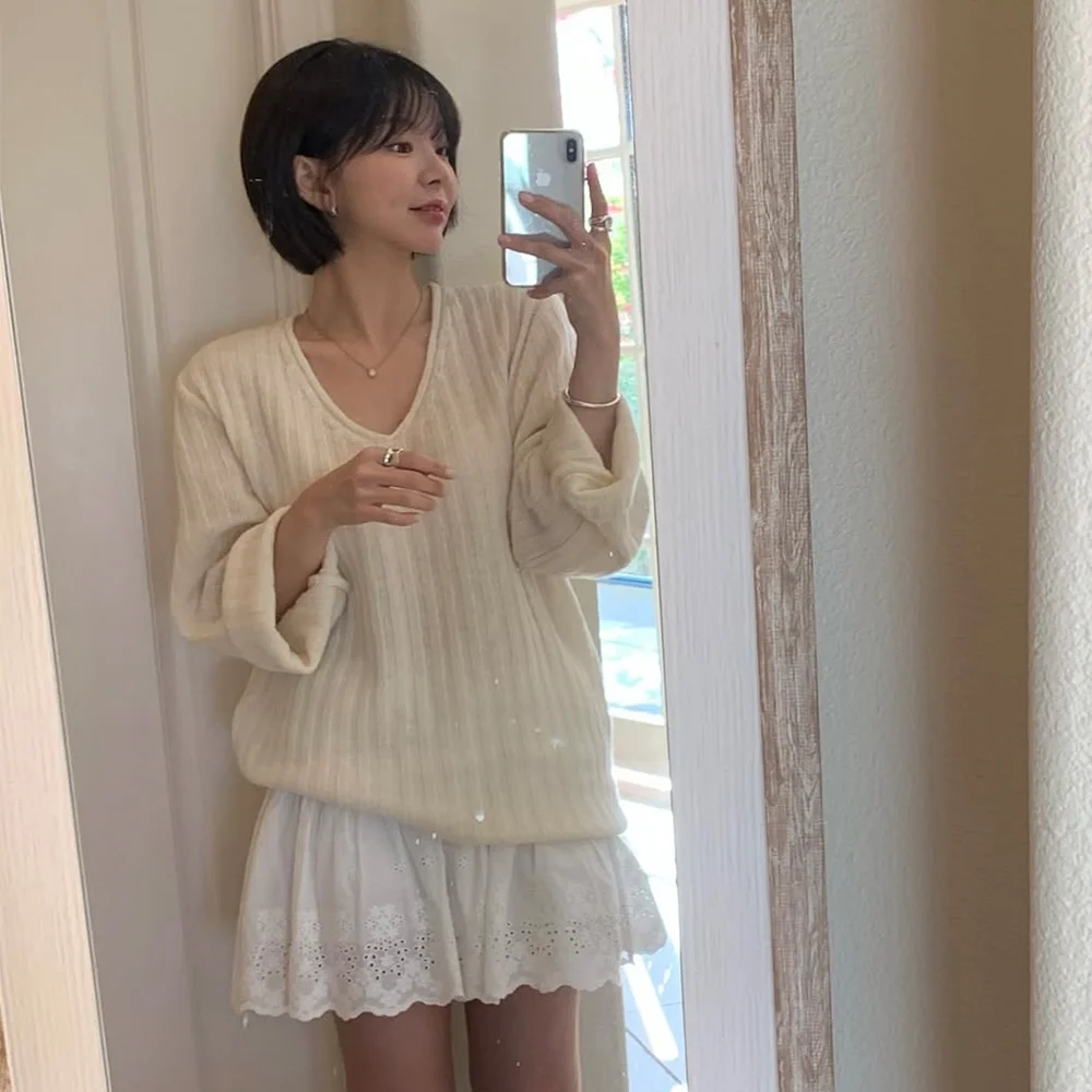 Veggie V-Neck Knit - Ivory