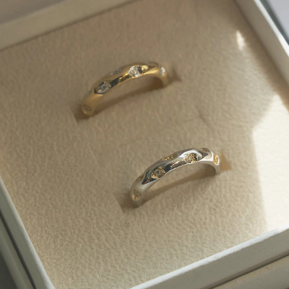 8 HEART Ring