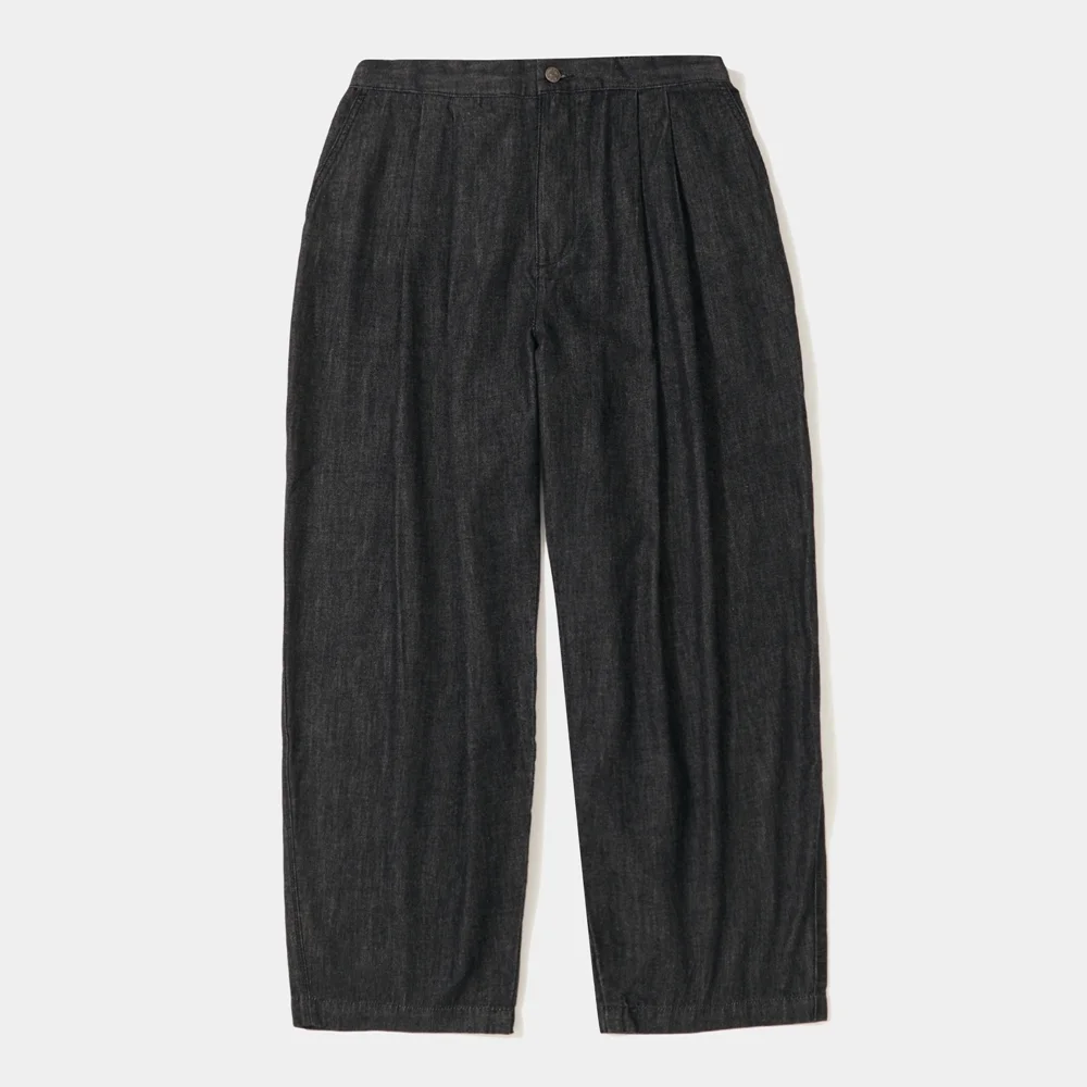 TRAJAN LABEL PINTUCK WIDE-FIT DENIM PANTS_BLACK JEAN