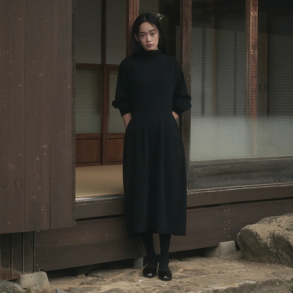LINE WHOLEGARMENT KNIT DRESS_BLACK