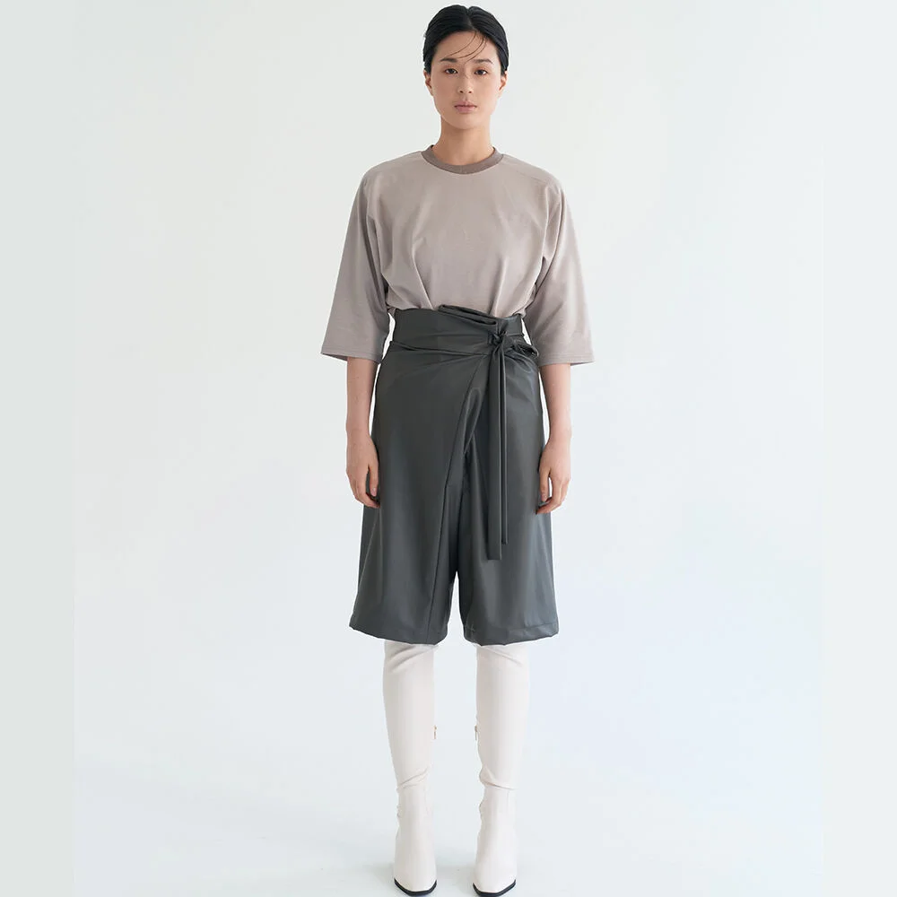 韓服 長褲 (Fake leather) - 女裝