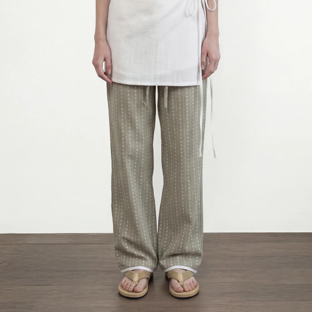 FEUILLE BOOTS CUT PANTS (KHAKI)