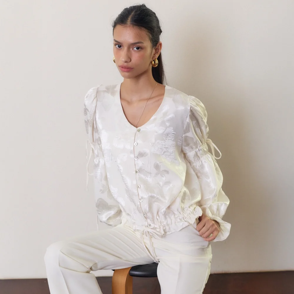 Gaura Jacquard Puff Blouse / Ivory