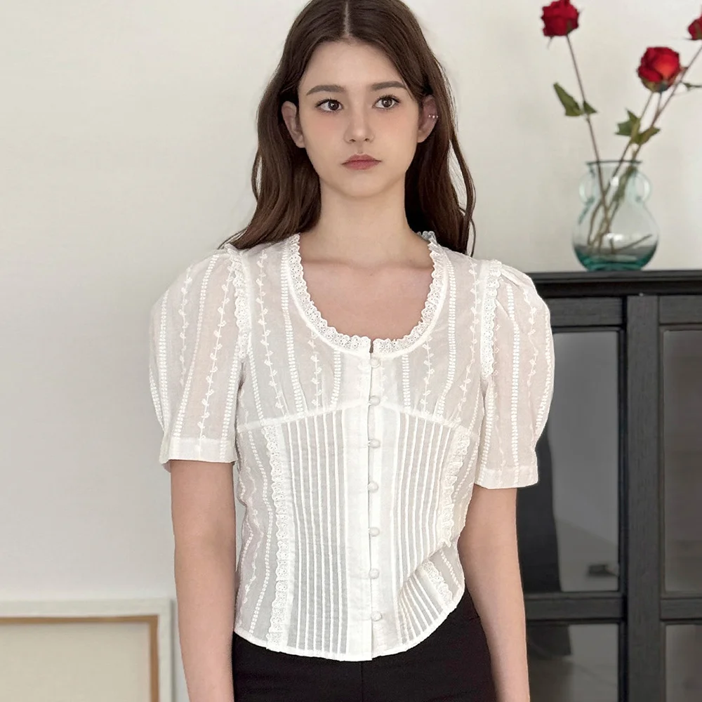 Mue lace White Blouse