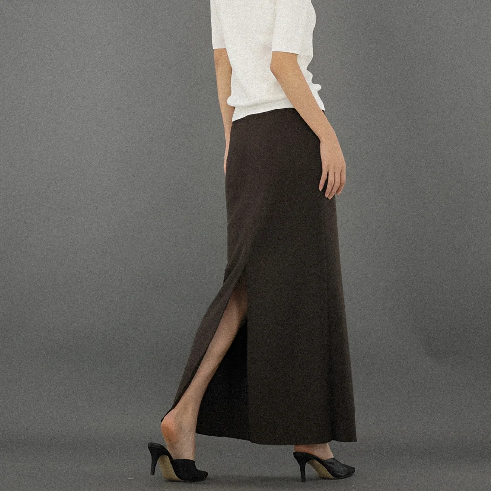 Back Slit Bending Long Skirt _Brown