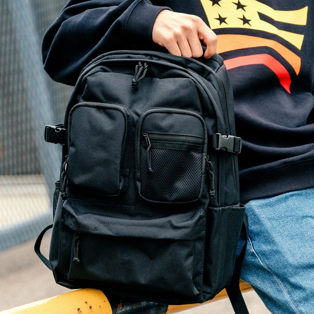 HUSH BACKPACK (ALL BLACK)