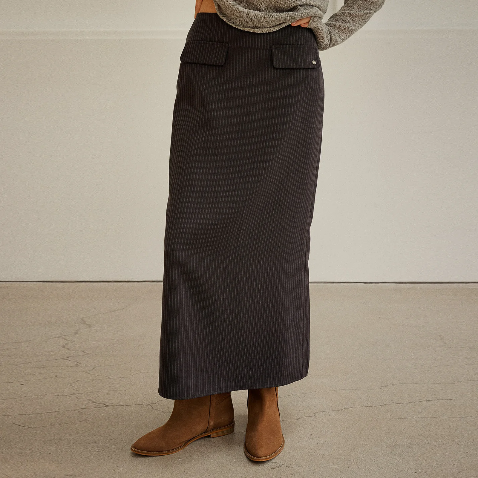 STRIPE STUD SKIRT